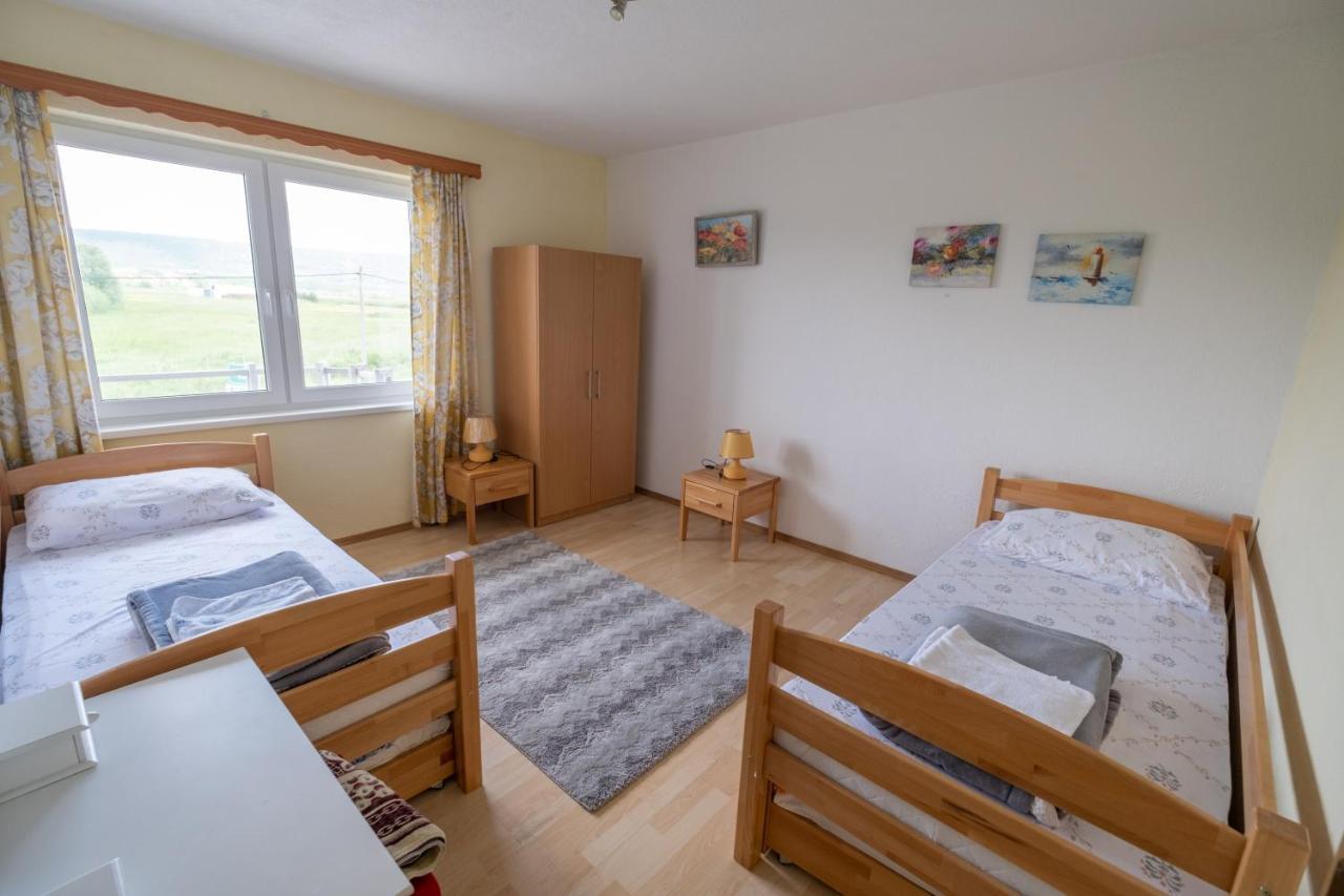 River Bank Apartments & Castle View Bihać Dış mekan fotoğraf